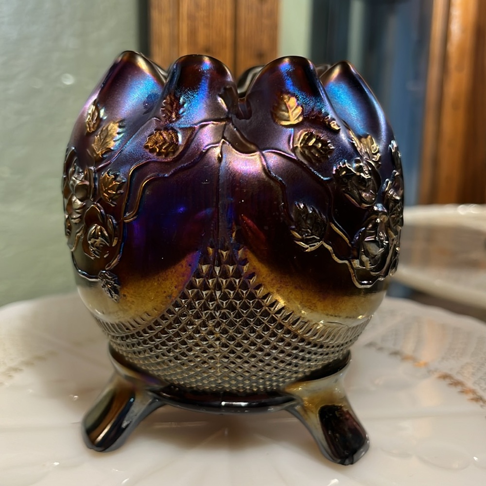 Antique Northwood Amethyst Carnival Glass Rose Bowl Fine Cut Roses Pattern